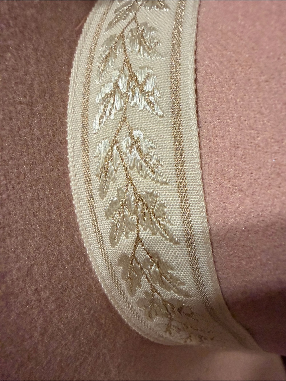 Altar’d State Brand New Pink Felt Cowboy/Cowgirl Hat with Decorative Ivory Band - Picture 3 of 9